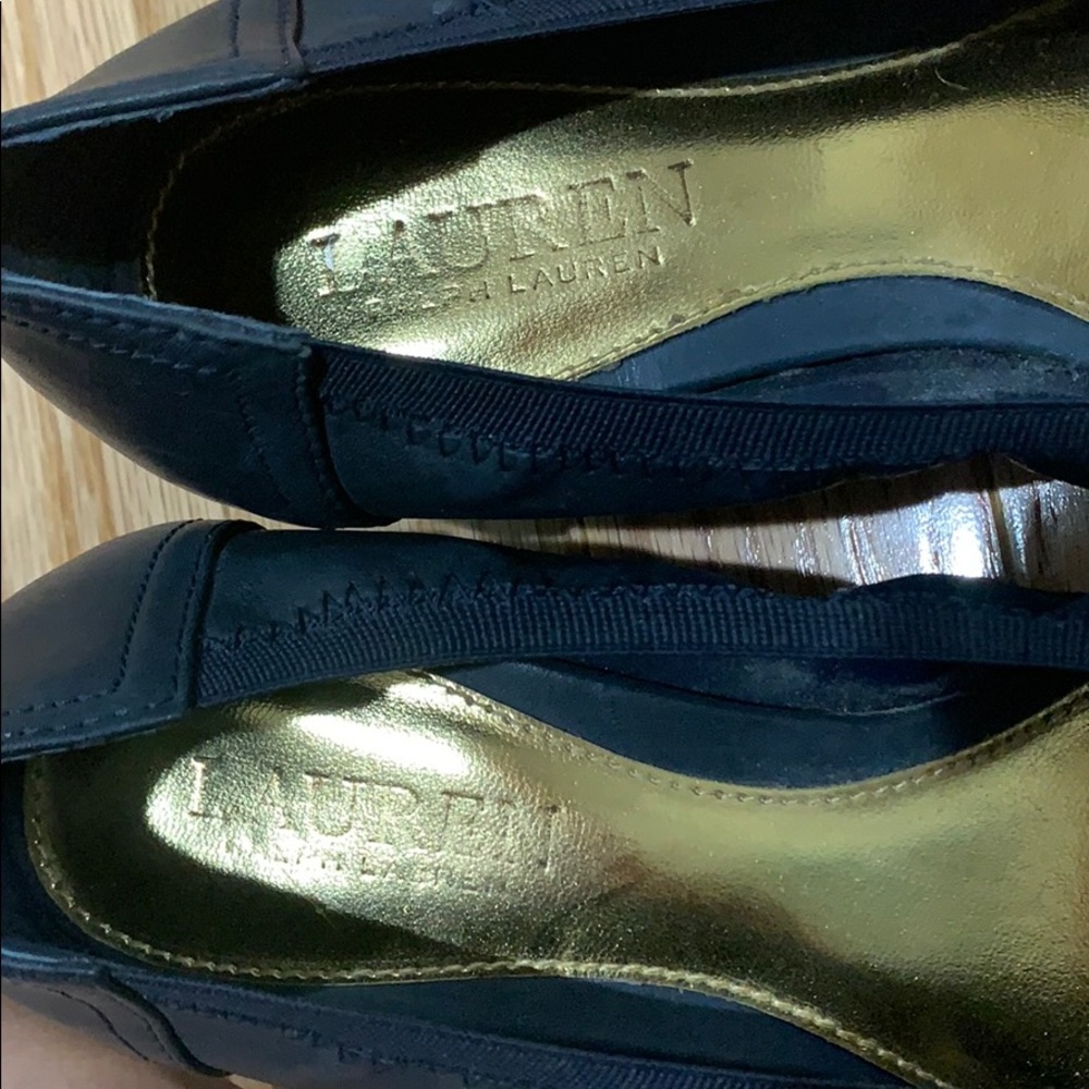 Shoes - Picture 7 of 8